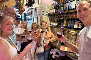 Rome Food Tour with Local Guide & City Highlights