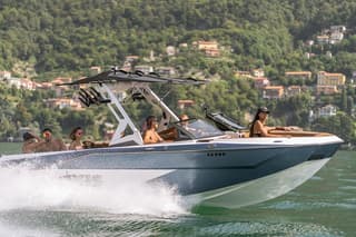 Private tour on Lake Como customizable