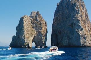 Naples : Capri and Pompeii Day Tour – Shared or Private Options