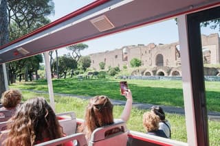 Easy Roundtrip Transport to Rome Catacombs