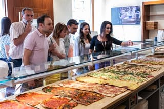 Testaccio Food Tour with Roman Pasta and Market Tastings