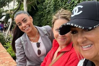 Sorrento : Capri and Pompeii Day Tour – Shared or Private Options