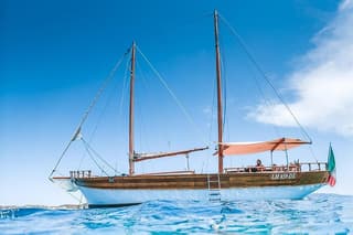 Sailing tour in the Archipelago of La Maddalena