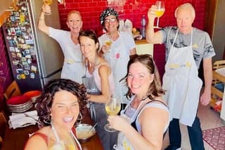 Small Group Home Pizza Cooking Class in Palermo
