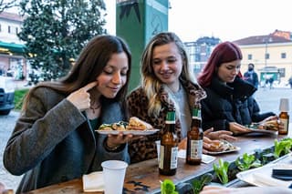 Milan Navigli Food and Drinks Tour with Aperitivo