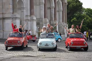 Iconic Photography Experience on a Free Vintage Fiat 500 in Rome