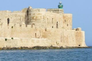 Syracuse and Ortigia : Tour with App and 19 Audioguides
