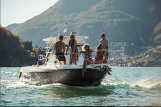 Private 1-hour boat tour on Lake Como