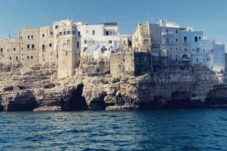 Luxury Gozzo Tour in Polignano a Mare