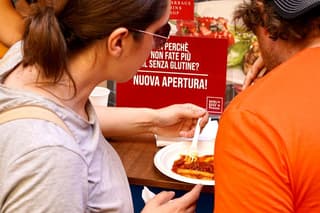 Naples Private Food Walking Tour with Pizza & Local Specialties