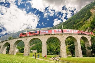 Bernina Red Train & Wine Tasting
