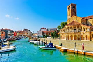 Venice Islands by Wooden Boat – Private Shore Tour