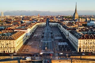 DA Milan to Turin by train guided city tour