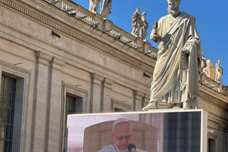 Papal Audience Experience with St. Peter’s Tour