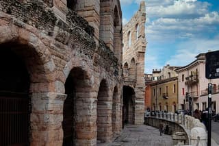 Verona in 1 day by train from Venice