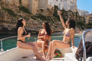 From Monopoli Free time and boat tour in Polignano a Mare