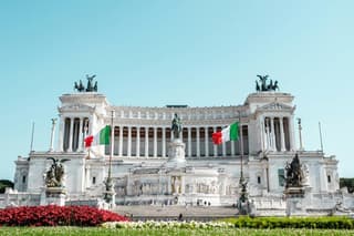 Rome: Vittoriano Monument Tickets Skip-the-Line Elevator Access