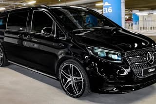 Airport Transfer: Malpensa Airport MXP to Milan by Luxury Van