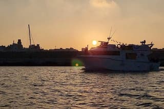 Sunset Boat Tour : Swim stop & Aperitif