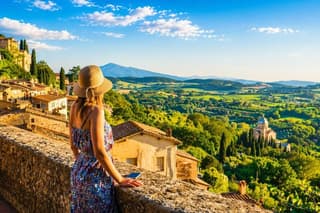 Signature Brunello di Montalcino Wine Tour from Siena