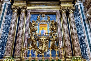 Visit with direct access to Santa Maria Maggiore and Museum Areas