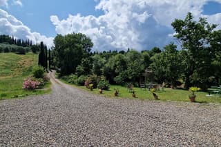 Wine Tasting In A Beautiful Tuscan Villa