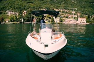 Lake Como : Rent a Boat without Driver License