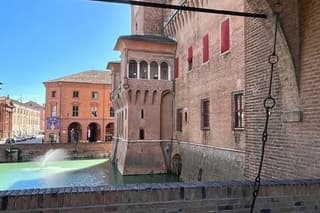 Ferrara and Comacchio the Little Venice Day Tour from Ravenna