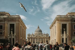 St Peters Basilica, Underground and Dome Entry with Audio App