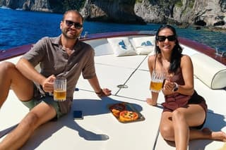 Capri Boat Tour : Small Group Luxury with Pizza and Beer