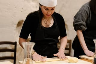 Matera Pasta Class: Prosecco, Lunch & Souvenir in Sassi Oil Mill