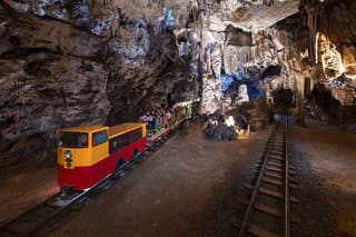 Postojna Cave & Predjama Castle from Izola