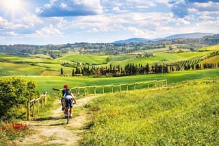 From Certaldo: Full-Day E-Bike Rental in Tuscany