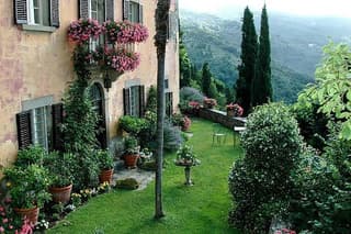Under the Tuscan Sun: Exclusive Private Van Tour from Florence