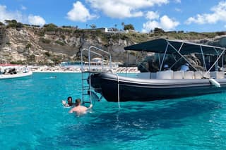 Morning boat tour Snorkeling and Caves in Tropea