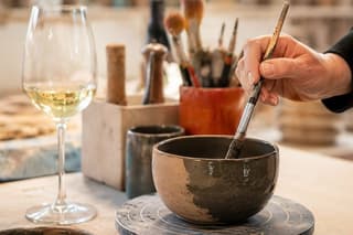 Raku Pottery and Clay modelling Experience near Lake Garda