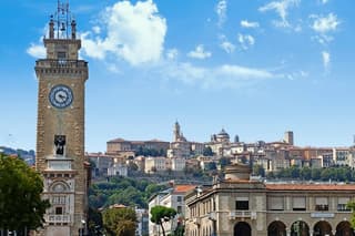 Full Tour of Bergamo Upper and Lower Towns