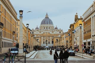 St. Peter's Basilica Priority Entrance with Audio Guide