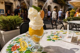 Private Tour of Pompeii, Sorrento and Positano from Naples
