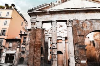 Jewish Ghetto Walking and Food Tour