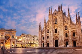 Milan Duomo and Galleria Private Tour with Skip the Line
