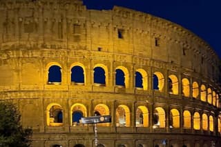 Colosseum Exterior Walking Tour and Roman forum and Palatine Hill