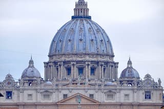 Secrets of the St. Peter Basilica Exclusive Guided Tour With Dome