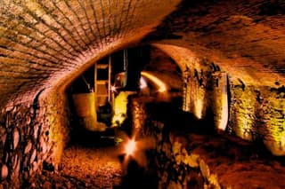 Guided Walking Tour of Naples and Underground Ruins
