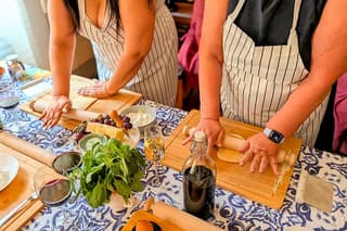 Private Roman Home Pasta and Cooking Experience