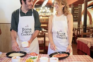 Knead, Walk and Taste Rome with Pizza Class in Trastevere