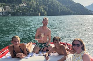 Lake Tour by Luxury Speedboat