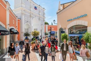Rome Termini to Castel Romano Outlet Shopping Shuttle & 10% Off