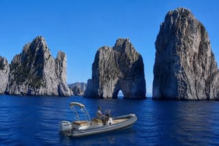 Private 7-Hour Boat Tour of Capri from Naples