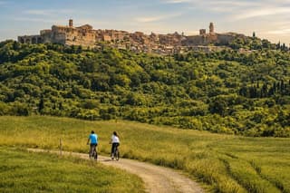 Montepulciano Val d'Orcia E-Bike Tour to Pienza and Monticchiello